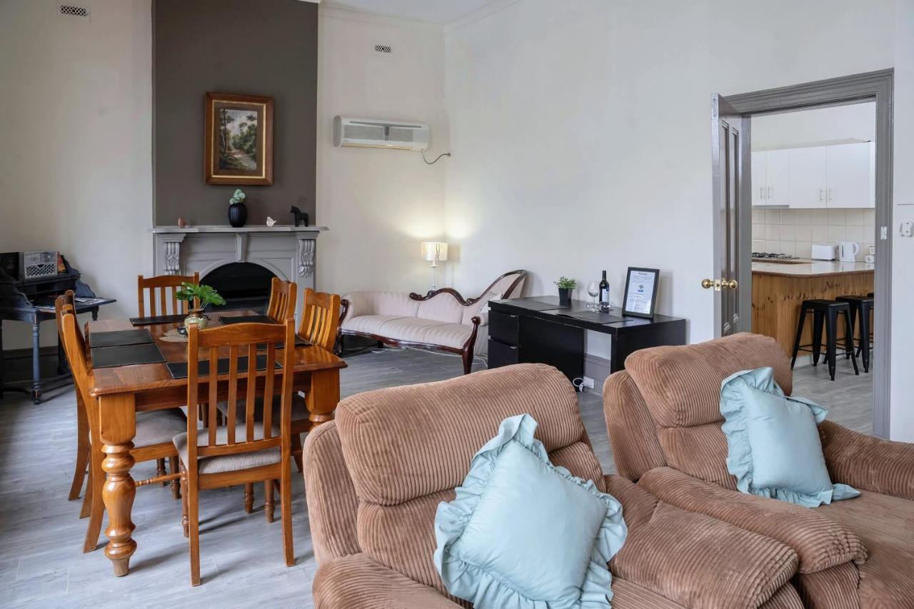#Grampians Views Getaway #Cbd #Netflix Apartment Стоол Екстериор снимка